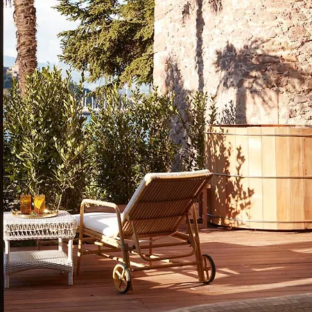 Hotel Chateau De
